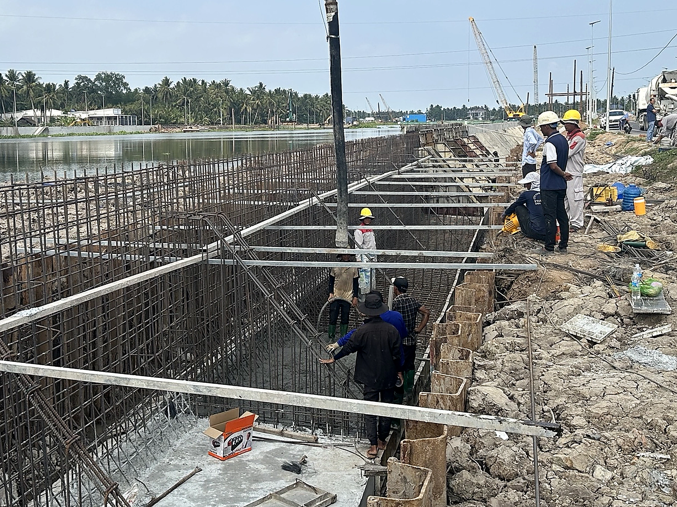 Concrete pouring works on site